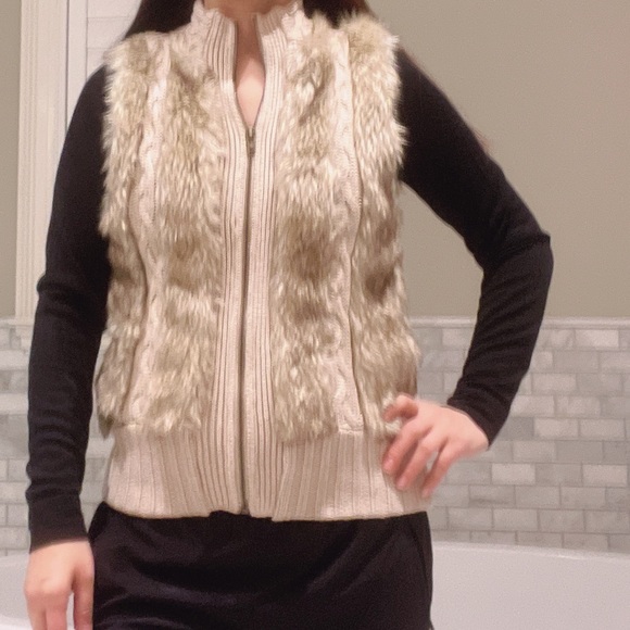 Vest - Picture 3 of 5